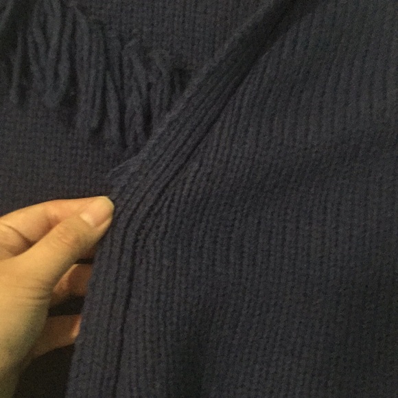 Anthropologie asymmetrical fringe / tassel knit - Picture 3 of 15